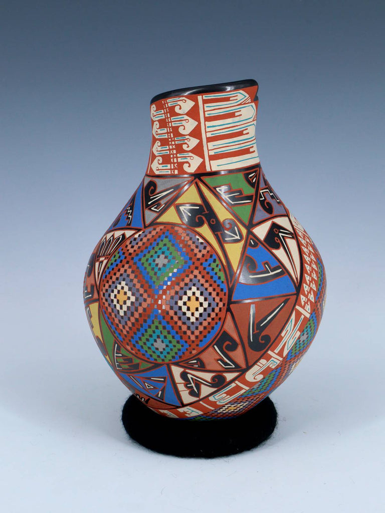 Mata Ortiz Hand Coiled and Etched Pottery - PuebloDirect.com