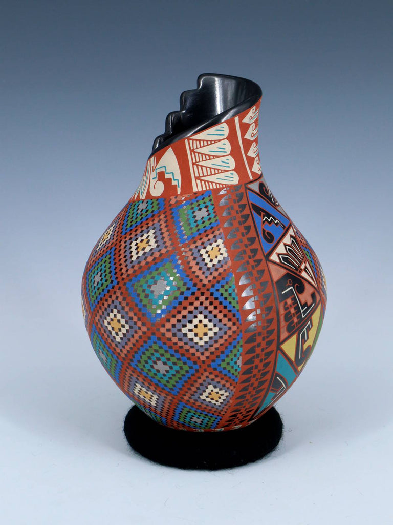 Mata Ortiz Hand Coiled and Etched Pottery - PuebloDirect.com