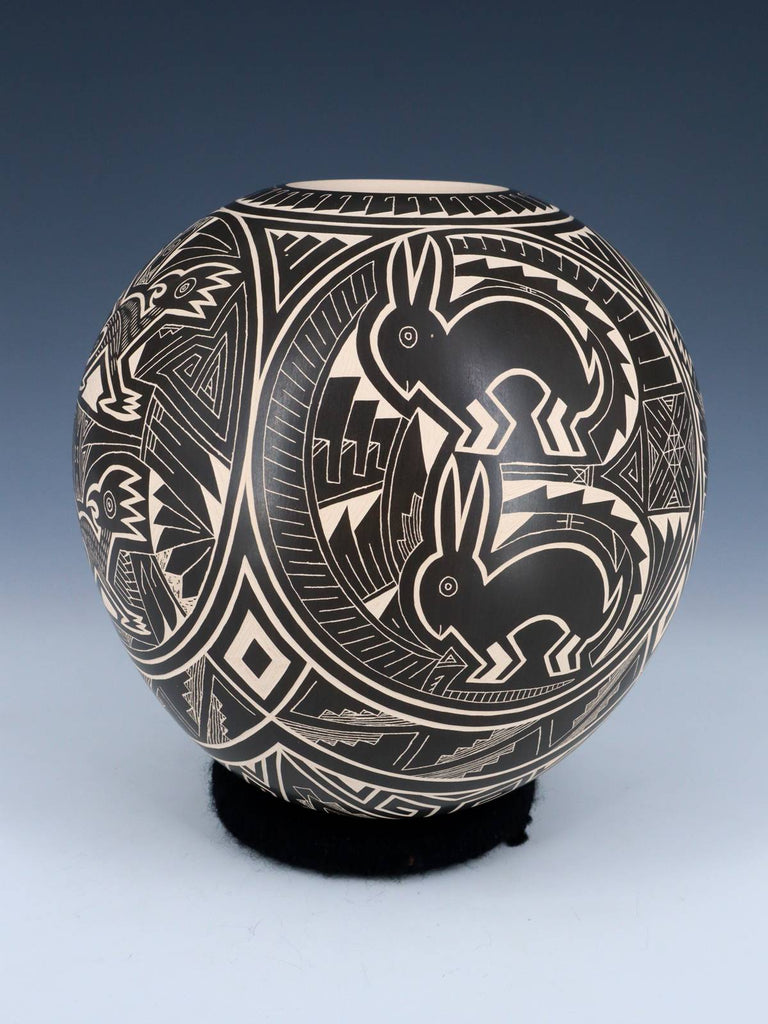 Mata Ortiz Hand Coiled Etched Wildlife Pottery - PuebloDirect.com