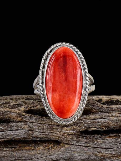 Navajo Spiny Oyster Ring, Size 7 1/2 - PuebloDirect.com