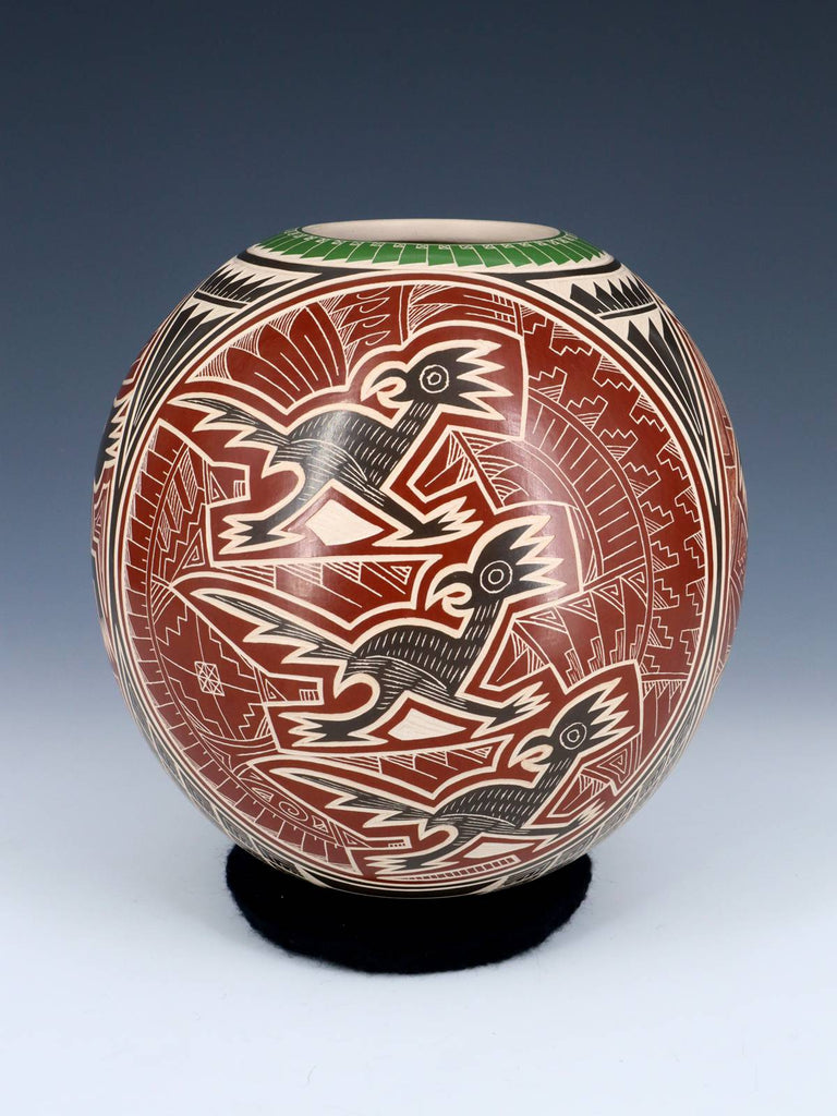 Mata Ortiz Hand Coiled Etched Wildlife Pottery Vase - PuebloDirect.com