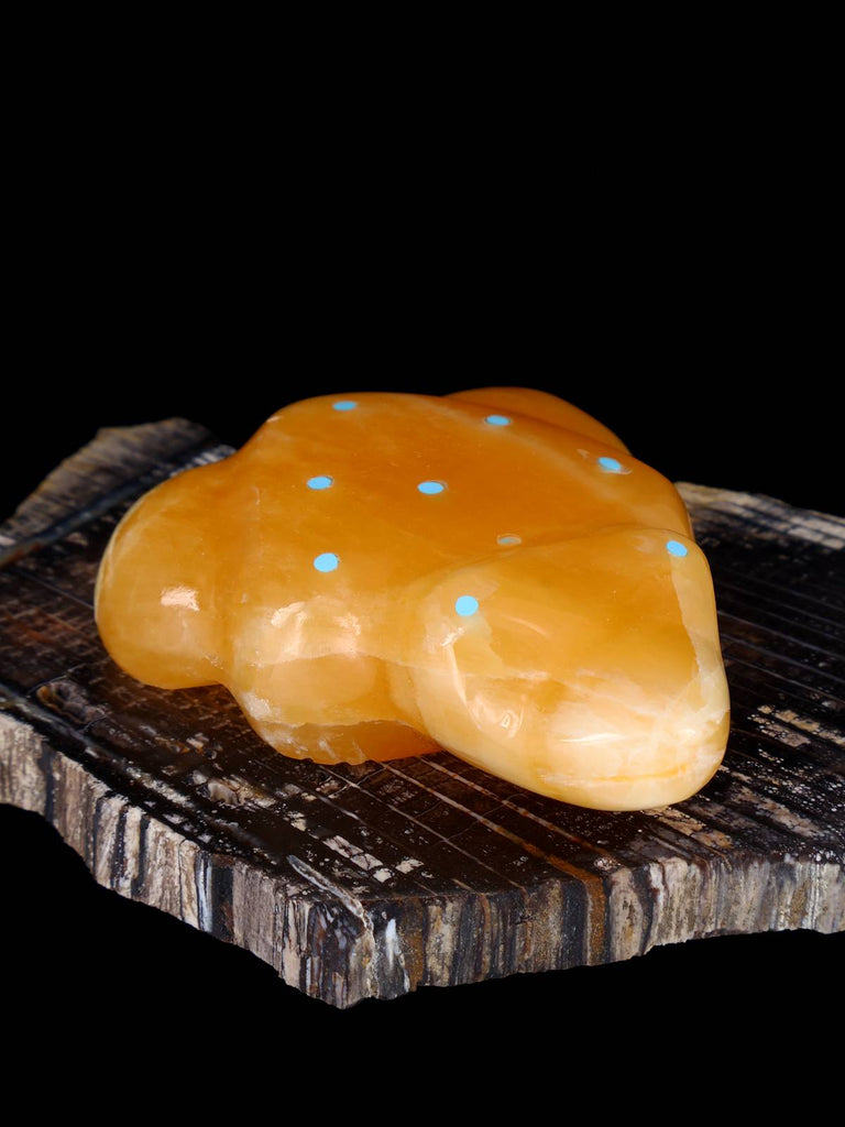 Orange Calcite Frog Zuni Fetish - PuebloDirect.com