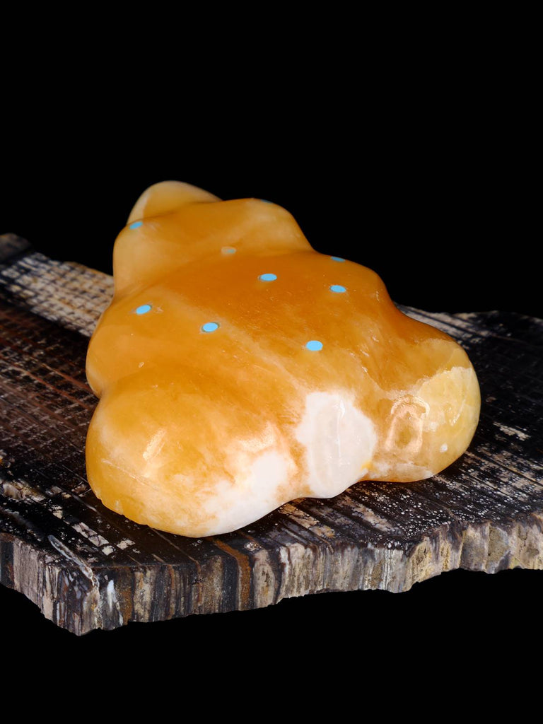 Orange Calcite Frog Zuni Fetish - PuebloDirect.com