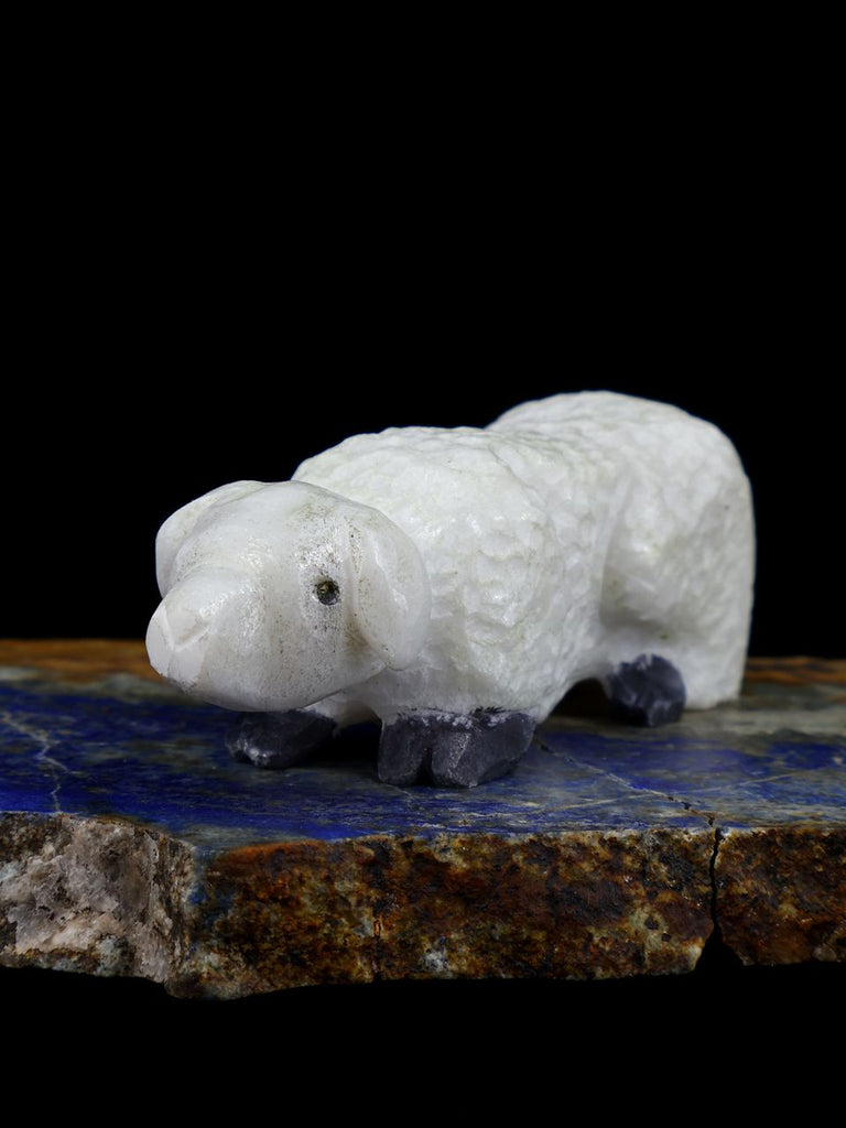 Alabaster Lamb Zuni Fetish - PuebloDirect.com